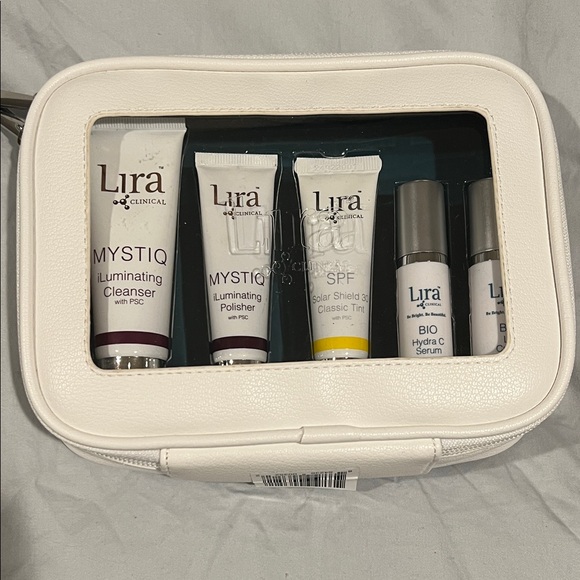 Lira Clinical Skincare Set for Dry Skin